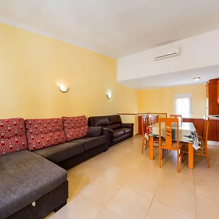 Holiday home Alegria Id120 *